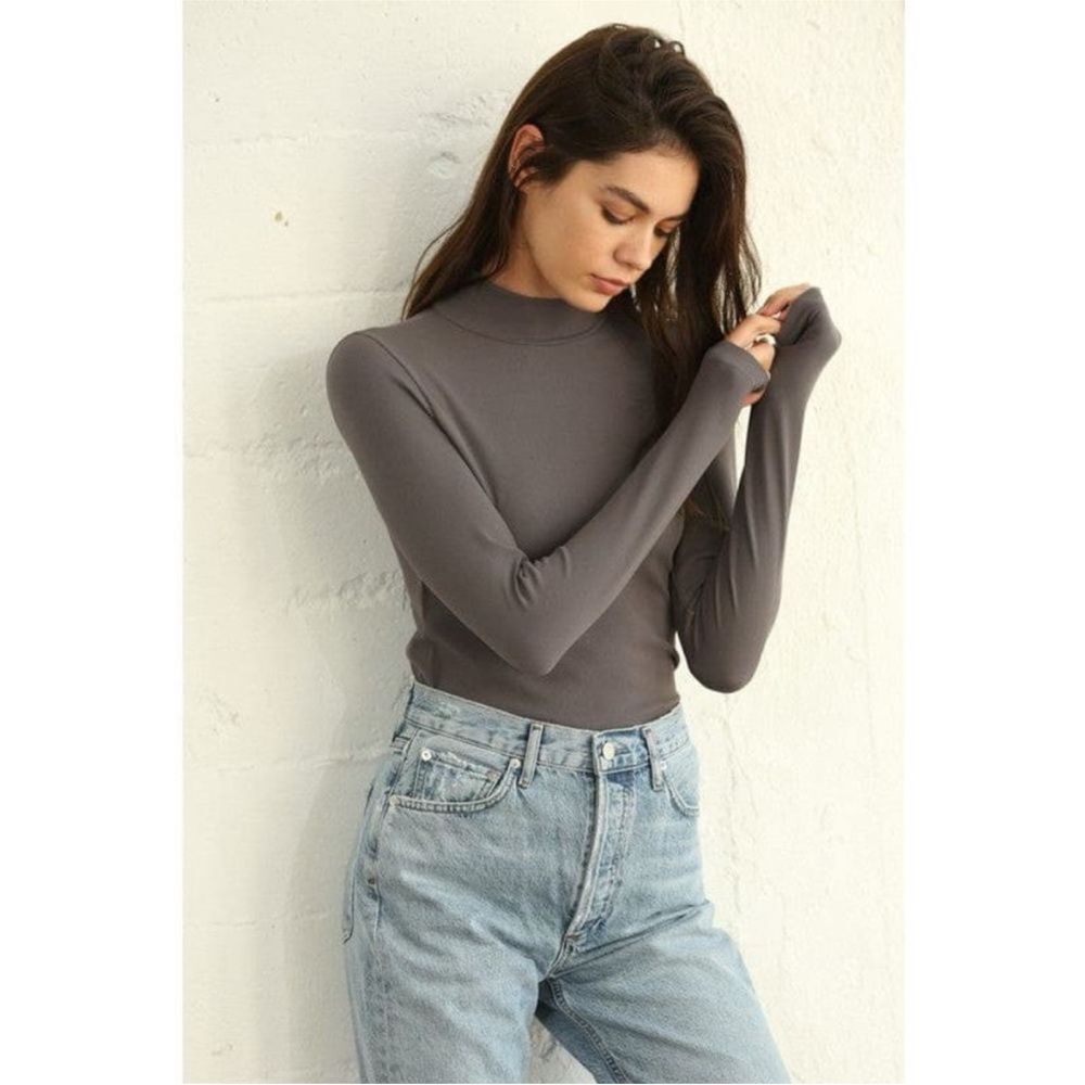 NWT Dark Grey Mock Neck Ultra Stretch Long Sleeve Baby Ribbed Fitted Top M/L